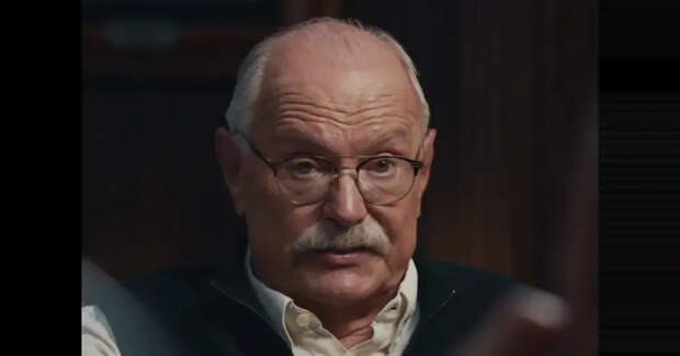 Никита Михалков рассказал, что у Путина были сомнения насчёт возвращения Ефремова на сцену