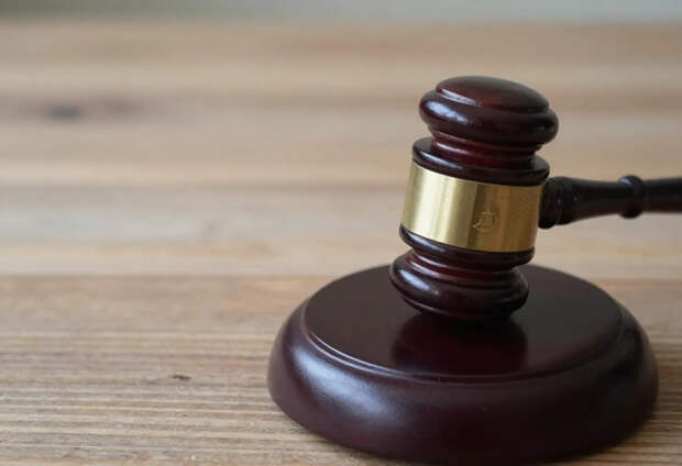 Инженер в Приморье заплатил 28 млн за рухнувшую на детской площадке стенку