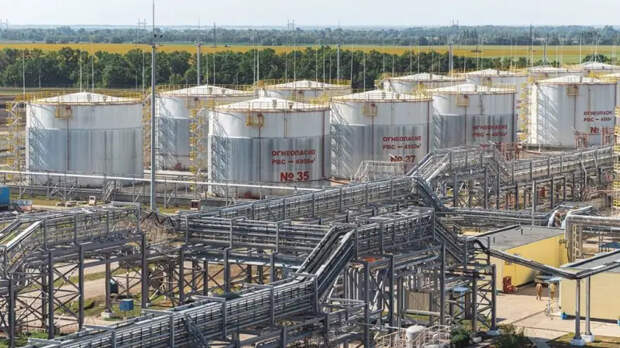 Чем может обернуться удар ВСУ по ключевому НПЗ юга России