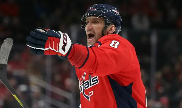 «Неприятно наблюдать, как великие игроки выбывают из строя». Спецца – о травме Овечкина