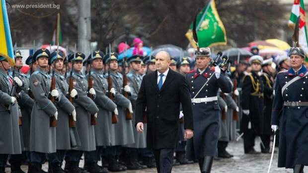 Президент Болгарии заявил, что Украина не сможет победить в конфликте с РФ
