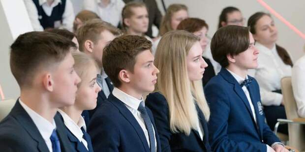 Столичные студенты протестируют систему электронного голосования. Фото: mos.ru