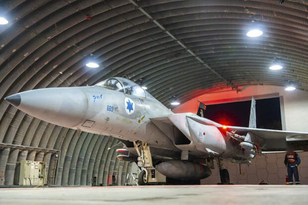 ЦАХАЛ начал наносить удары по инфраструктуре "Хезболлы" в Бейруте