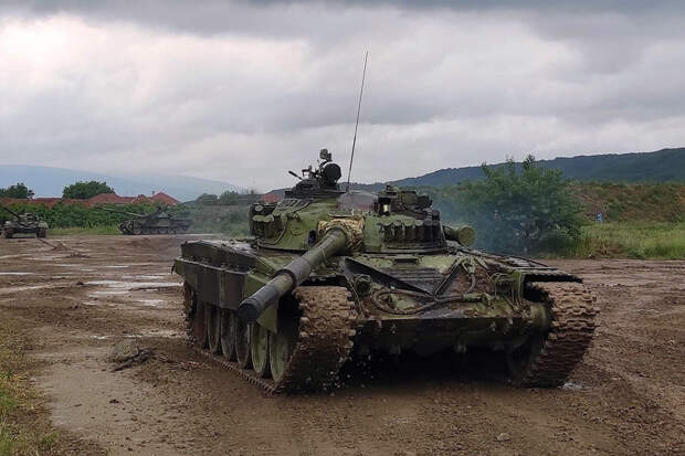 В Сербии готовятся к танковому биатлону на старых Т-72