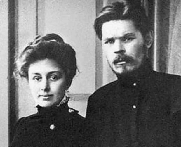 Актриса, от которой потерял голову миллионер, ушла к Максиму Горькому. 