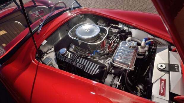 Shelby 427 Cobra FAM 1965 года, принадлежавшая Полу Уокеру, уйдет с молотка