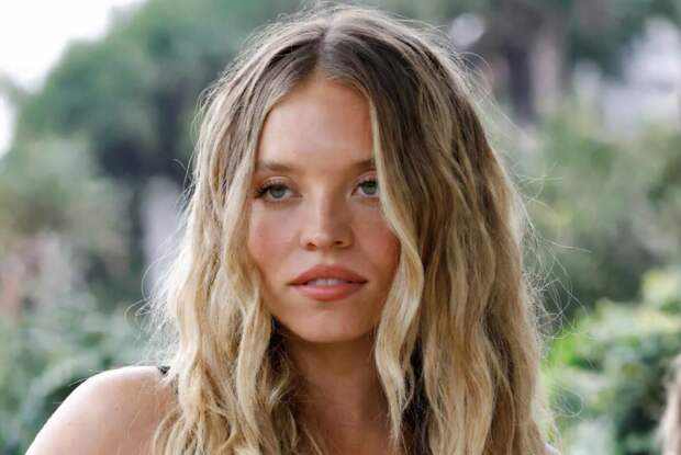 Актриса Сидни Суини запустила свою линию белья после личного опыта