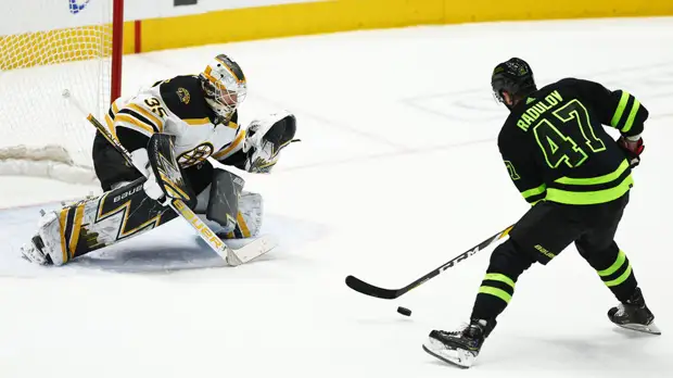 Гол Радулова и два ассиста Гурьянова помогли «Далласу» победить «Бостон» в матче НХЛ