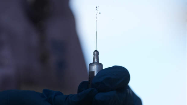 В России впервые применили персонализированную вакцину от рака: что это значит