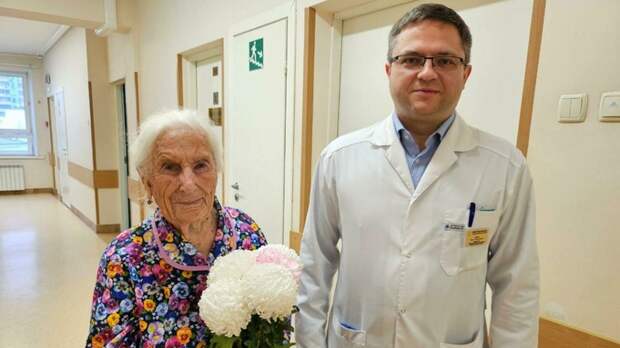 Подмосковные врачи вернули зрение 100-летнему ветерану войны