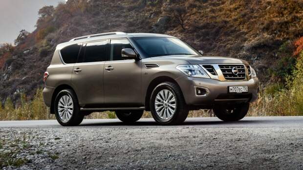 На фото: 2Nissan Patrol '2014–н.в.