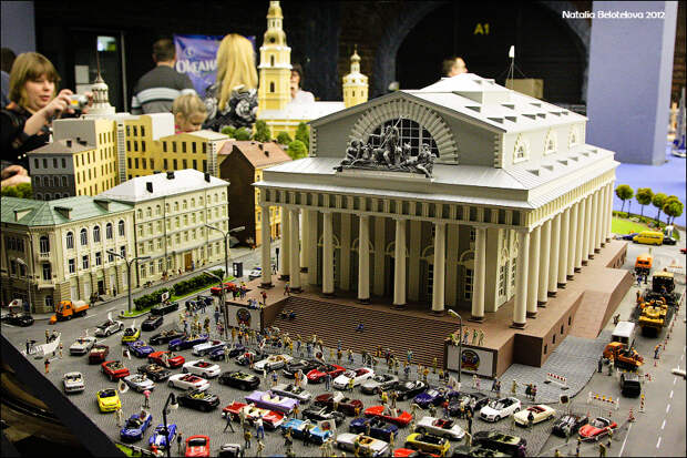 Путешествие в игрушечную Россию