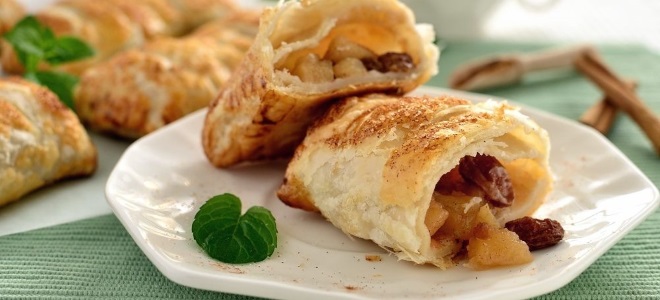 3937385_sloenye_pirozhki_s_yablokami (660x300, 66Kb)