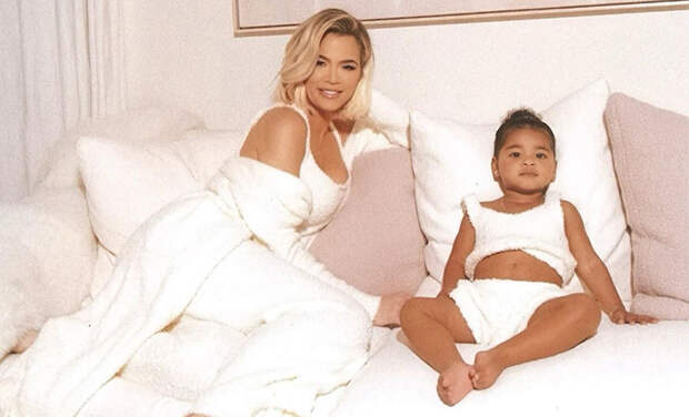 Ничего личного: Хлое Кардашьян не пригласила сестер на день рождения дочери Тру