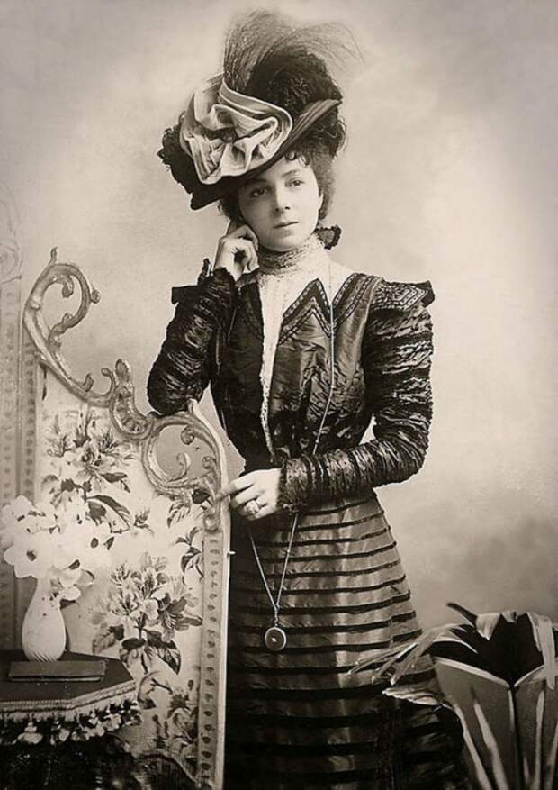 Самые красивые девушки мира на открытках 1900-х годов