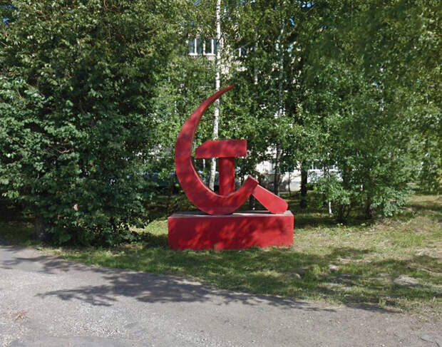 Советские памятники, монументы и стелы городов
