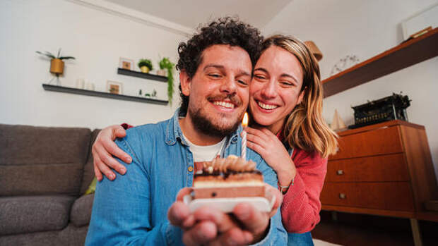 100 лучших поздравлений с днем рождения мужу: от трогательных до забавных