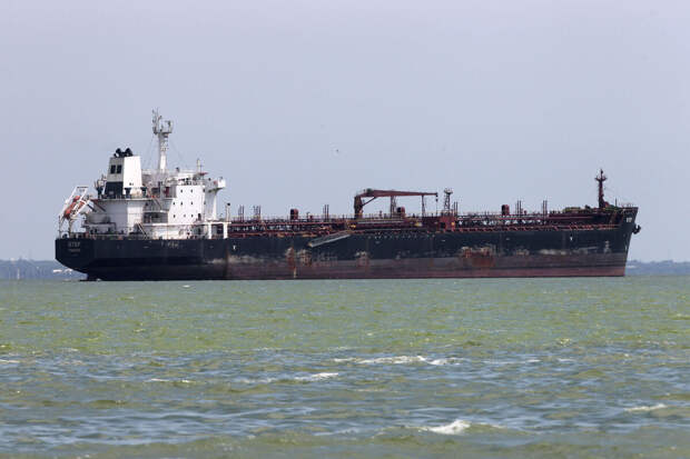 США сняли санкции с трех российских судов