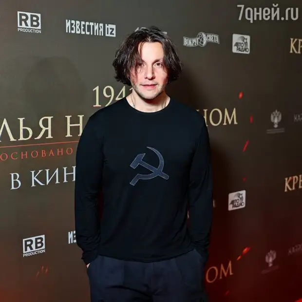 Редкий выход в свет с мужем: Судзиловская спрятала живот