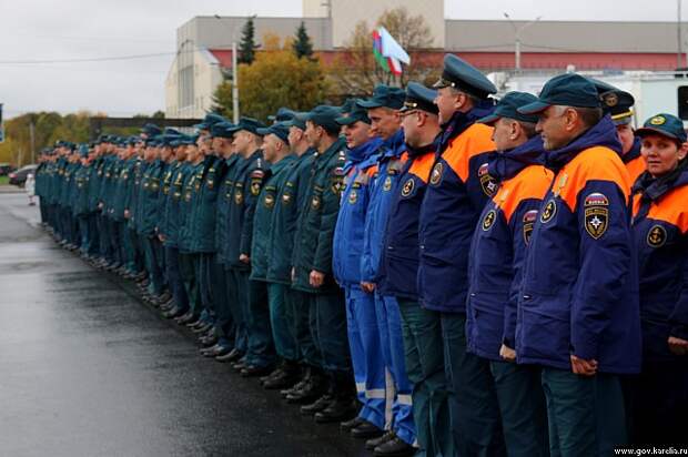 Сегодня в Петрозаводске для жителей города проходит праздник, посвященный 85-летию Гражданской обороны