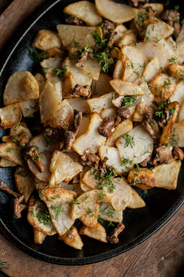 Картофель, жаренный с лисичками