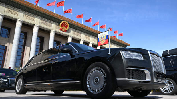 Путин выбрал российский автомобиль «Аурус» для передвижения в Китае