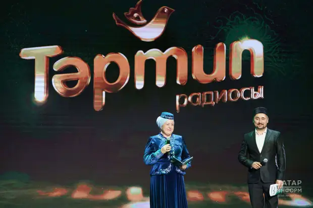 Oshiq juftlikning shahvoniy gozal jinsiy aloqasi