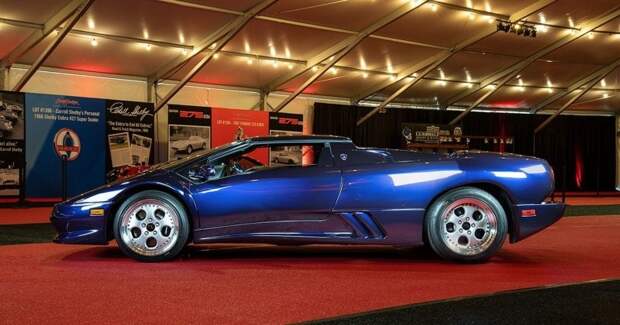 Мечта с вкладыша «Турбо»: Lamborghini Diablo VT 1997 года