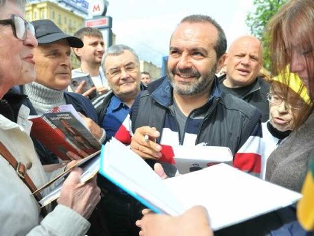 На «контрольной прогулке» оппозиции На «контрольной прогулке» оппозиции