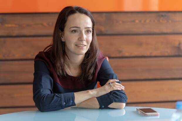 «Почувствовал, что к нему относятся с добротой»: актриса Ланская об отношениях сына с ее мужем Дорбским