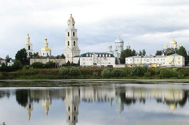 Святые места России: о чем можно помолиться в Дивеевском монастыре