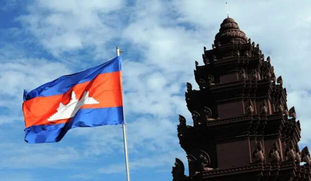 Камбоджа отклонила приглашение Зеленского на саммит в Швейцарию из-за отсутствия