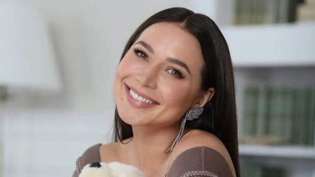 Беременность Лерчек и рак четвертой стадии: онколог объяснил взаимосвязь