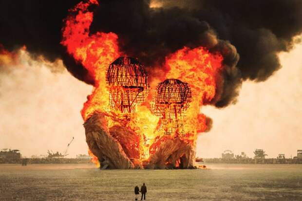 Изумительные фото с фестиваля Burning Man, мистического шоу огня посреди мёртвой пустыни Изумительные фото с фестиваля Burning Man, мистического шоу огня посреди мёртвой пустыни