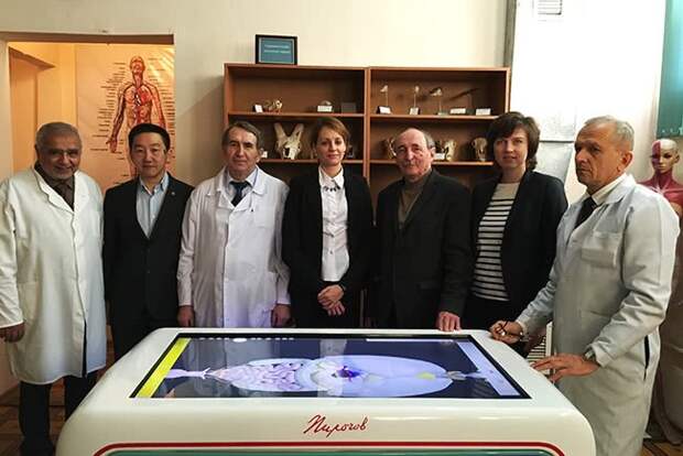 Анатомический стол «Пирогов» – российская новинка представлена во Вьетнаме