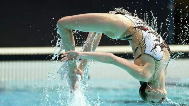 Российские синхронистки Дорошко и Шмидт выиграли золото на этапе Кубка мира в Париже