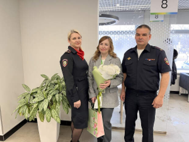 В Самарской области полицейские и общественники присоединились к Всероссийской акции «8 Марта – В каждый Дом»