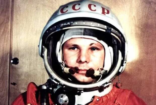 4. Изначально было записано три предстартовых обращения «первого космонавта к советскому народу». факты, юрий гагарин