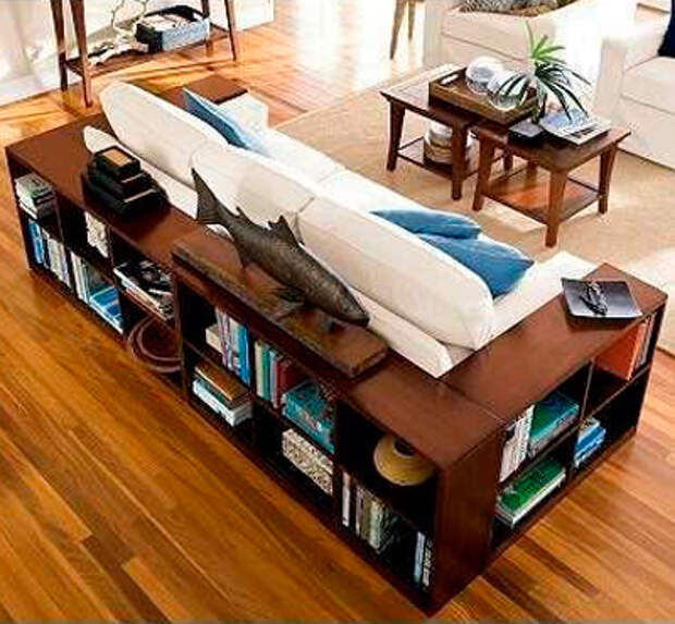 Книжная полка.