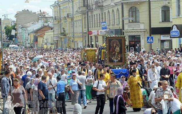 Крестный ход на Украине - визг властей и СМИ