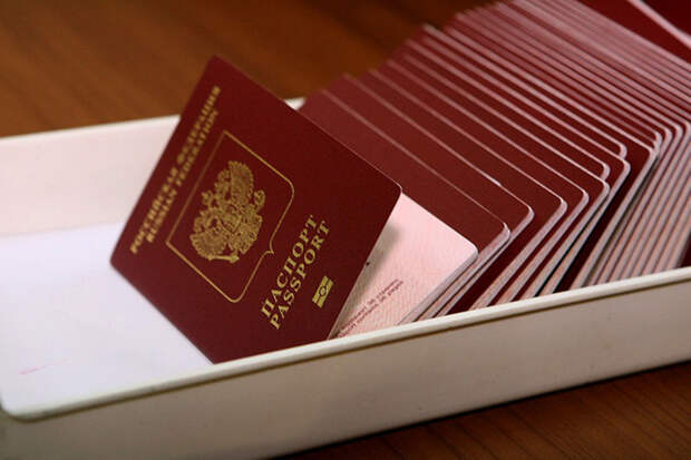 Россия раздаст паспорта родившимся в СССР паспорт-гражданство, факты