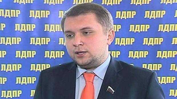 http://eer.ru/sites/default/files/uploads/deputat.jpg