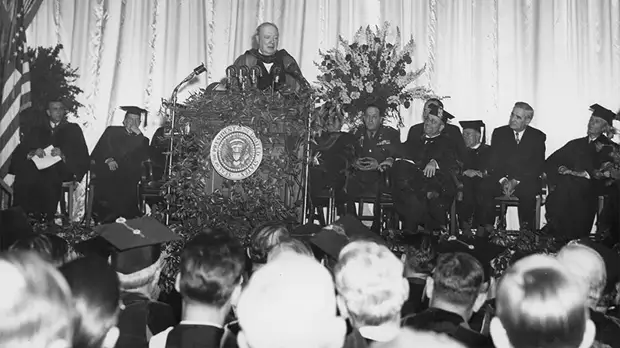 Смена эпох: как Мальтийский саммит стал символом окончания холодной войны