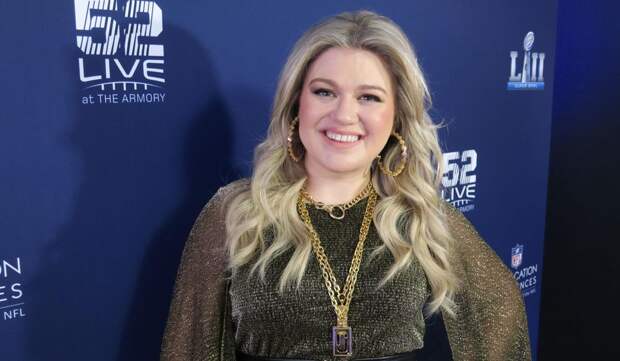 Kelly Clarkson appears at Nomadic Live at The Armory prior to the Super Bowl on Sunday, Feb. 4, 2018 in Minneapolis in this file photo. (AP Photo/John Carucci) **FILE**