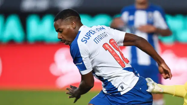 СЭ: «Спартак» интересуется футболистом «Порту» Манафа