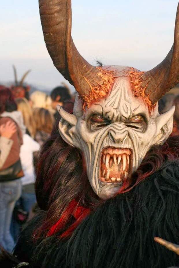 Крампус садистcкий приятель Санта Клауса krampus01 Крампус садистcкий приятель Санта Клауса