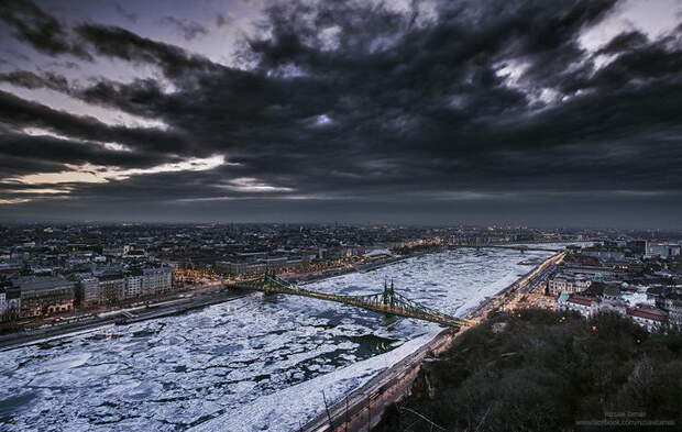 Замерзший Дунай в фотографиях Tamás Rizsavi