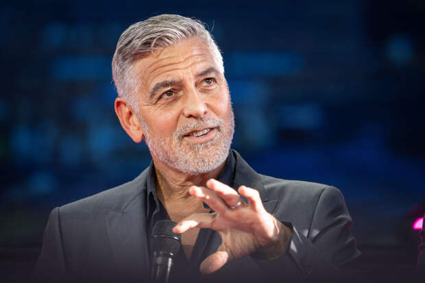 Джордж Клуни поспешно отменил "охоту" на русских журналистов: "Неправильно выразились"