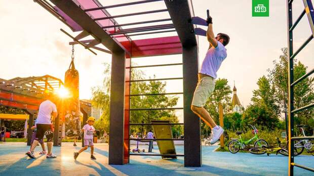 Около 400 площадок для воркаута появились в Москве за пять лет