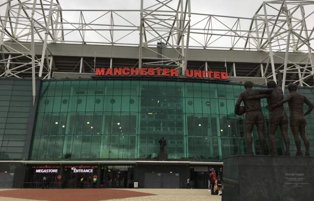 Джим Рэтклифф вновь стал лидером на покупку доли в «Манчестер Юнайтед»